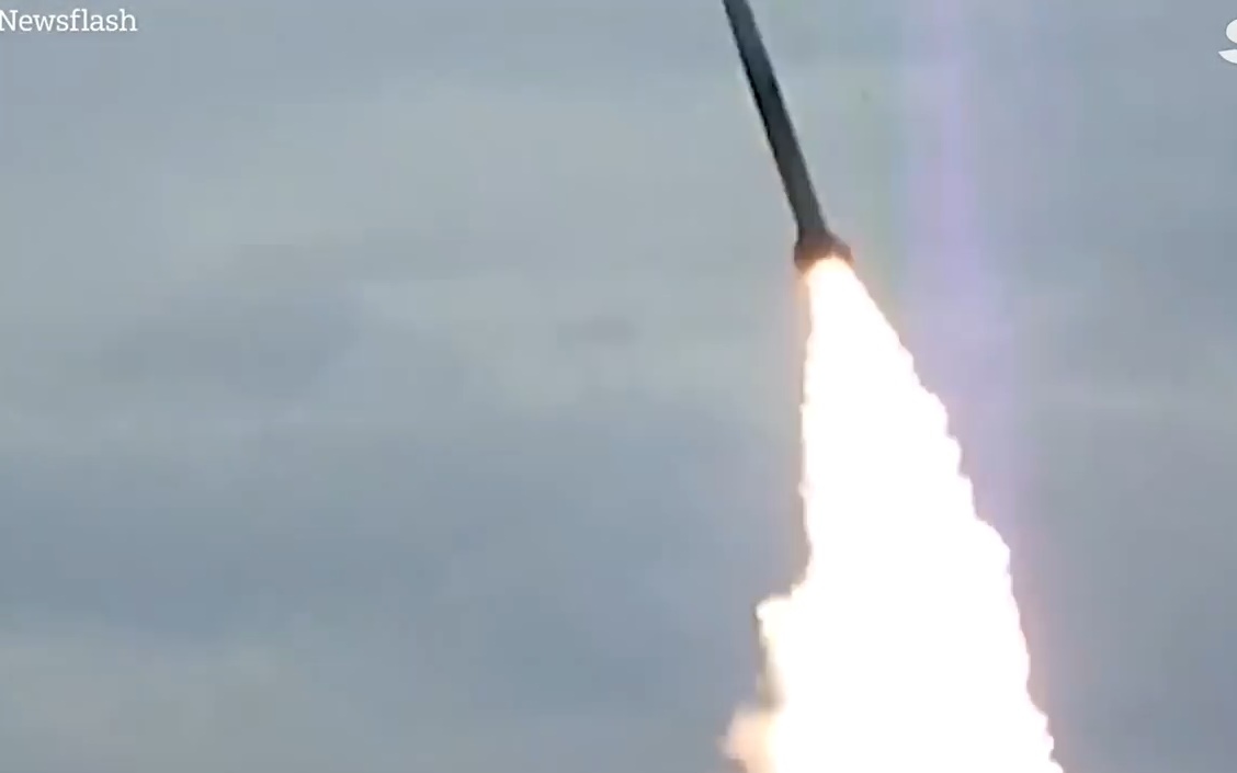 Tên lửa phòng không Nga S-300 đánh chặn UAV Ukraine